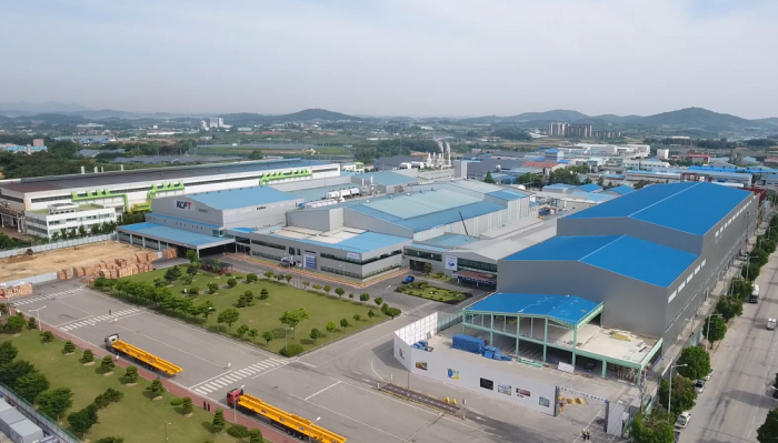전북 정읍시에 있는 KCFT 공장 전경. 사진=SKC 제공
