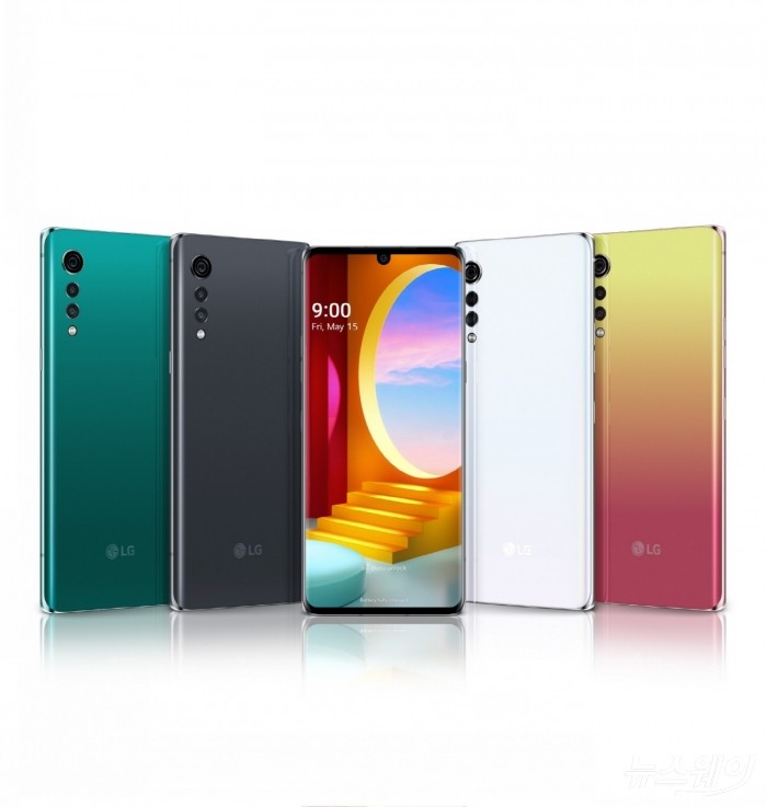 LG 벨벗은 오로라 화이트, 오로라 그레이, 오로라 그린, 일루전 선셋 등 4가지 색상으로 나온다. 사진=LG전자 제공
