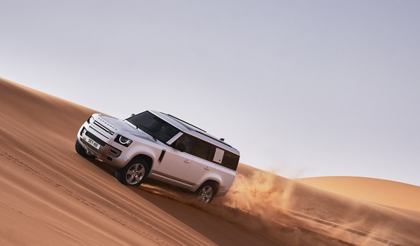 랜드로버 올 뉴 디펜더 130. 사진=랜드로버 제공