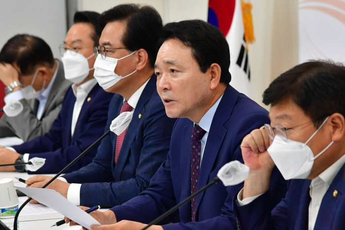 성일종 국민의힘 정책위의장이 30일 국회에서 열린 현안 점검 회의에서 발언하고 있다. 사진/ 국회사진취재단