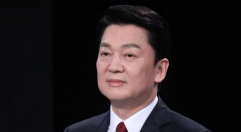 안철수 &quot;강제 단일화, 대선 패배 지름길···韓, 무소속 출마로 의지 보여달라&quot;