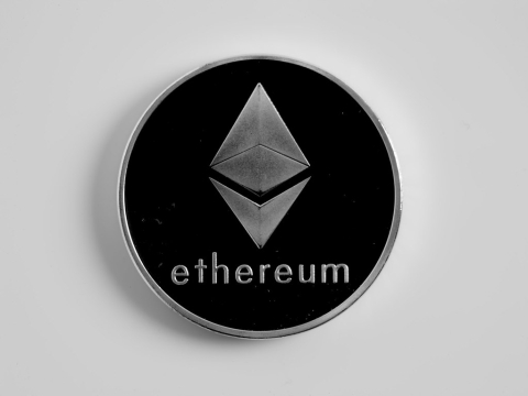이더리움, 美 현물 ETF 순유출세 전환에 하락