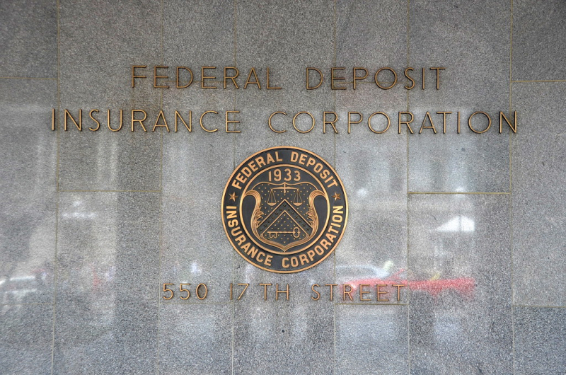 美 FDIC "내년 1월까지 암호화폐 위험 평가 지침 개선" 기사의 사진
