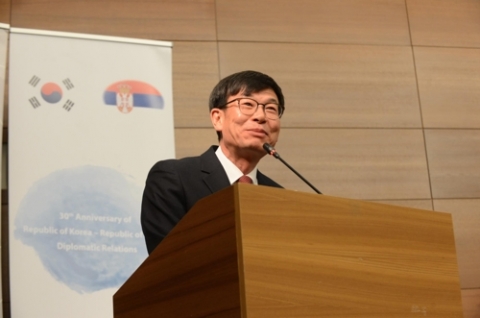 ‘사회병리 현상’→‘좋아한다’···유연해진 김상조의 재벌론