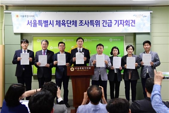 (사진 왼쪽부터) 이병도, 박순규, 정진철, 김태호, 조상호, 이승미, 이은주, 정진술 의원. 사진=서울시의회