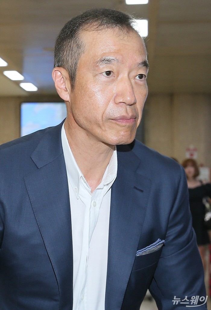 최치훈 삼성물산 사장(이사회 의장) 귀국-김포공항국제선청사. 사진=이수길 기자 leo2004@newsway.co.kr