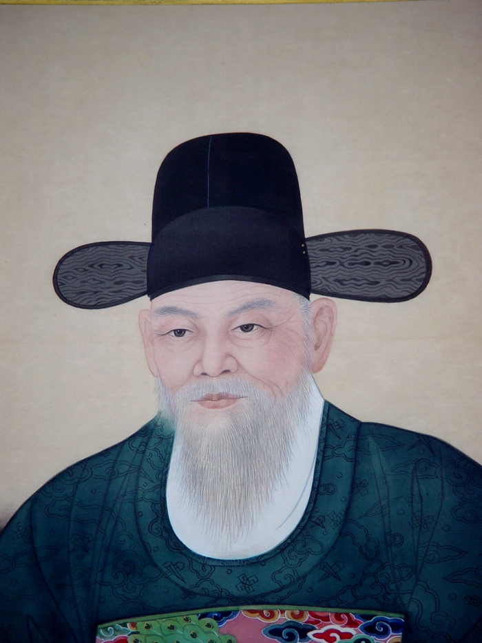 임진왜란 최초 의병장 건재 김천일 선생 영정. <br />
 건재 김천일 선생을 의병장으로 한 의병진은 임진왜란 최초 근위의병부대로 서울을 수복하고 진주성 전투로 호남을 지켜낸 호남의병정신의 본보기로서, 나주 정열사에 배향되어 있으며 나주시는 매년 음력 5월 16일 의병진의 창의일을 기념하여 제향을 거행해오고 있다.