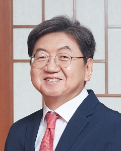 이남식 신임총장