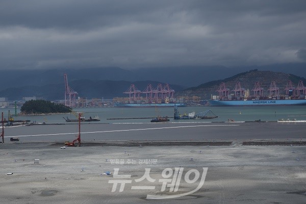 현대산업개발은 정부의 소송과 별도로 해양수산부에 약 400억~1000억원의 추가 지원을 요청한 것으로 전해지고 있다. 사진=뉴스웨이DB