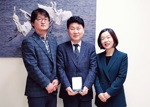 김원기 경기도의회 부의장(중앙)