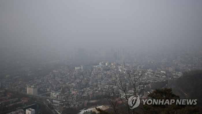 오늘 날씨, 전국 흐리다 낮부터 맑아져...미세먼지 나쁨. 사진=연합뉴스