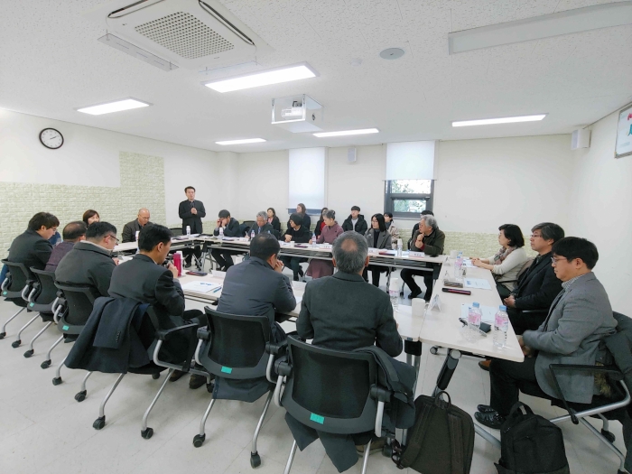 전주시, ‘사회적경제 활성화 기금 운용방안 마련’ 1차 전문가 토론회 개최 기사의 사진