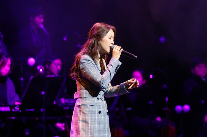 백지영, 광주·전주·서울콘서트 잠정 연기···코로나 확산 방지 차원 기사의 사진