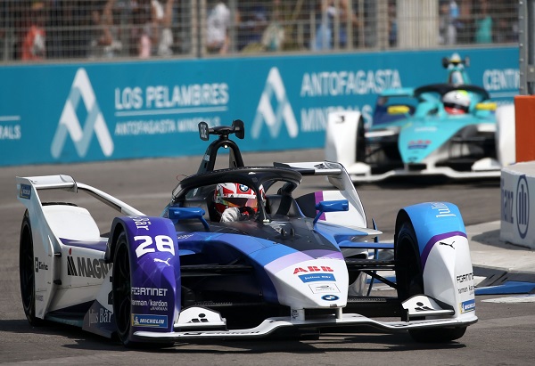 BMW i 안드레티 모터스포츠(BMW i Andretti Motorsport) 소속의 신예 드라이버 막시밀리안 귄터(독일)가 칠레 산티아고에서 열린 ABB FIA 포뮬러E 챔피언십(ABB FIA Formula E Championship) 시즌 세 번째 경기에서 우승을 차지했다. 사진=BMW 제공