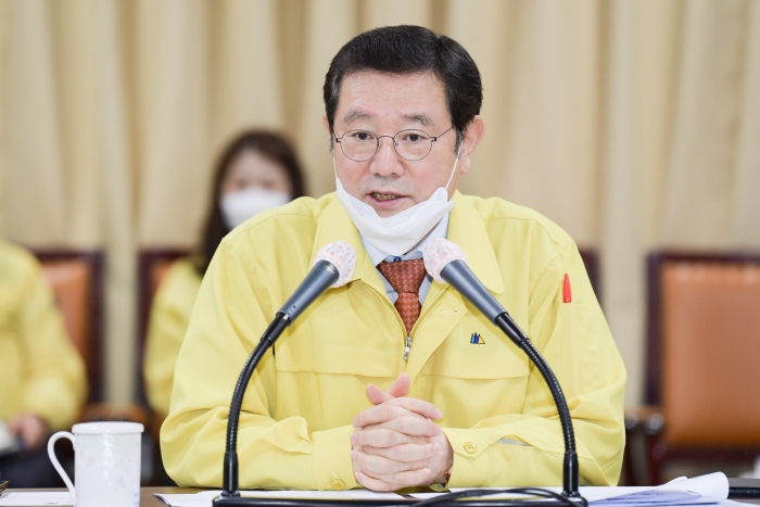 이용섭 광주시장, “코로나19 확산 방지위해 전직원 책임감 가지고 앞장설 것” 당부 기사의 사진