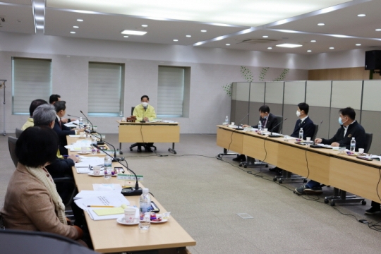 26일 고양꽃전시관에서 열린 제58차 고양국제꽃박람회 이사회 장면