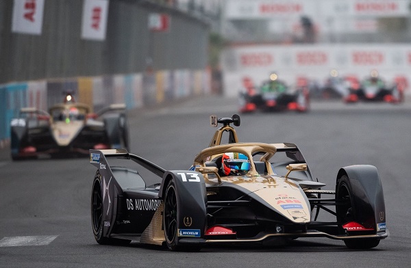 DS 오토모빌(DS)의 포뮬러 E 레이싱팀 ‘DS 테치타(DS Techeetah)’가 29일(현지시각) 모로코 마라케시에서 열린 2019/20 ABB FIA 포뮬러E 챔피언십 5라운드 경기에서 1위와 3위를 차지했다. 사진=DS오토모빌 제공