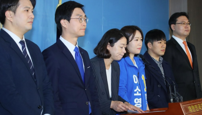 더불어민주당 청년위원회, 영입인재들의 기자회견. 사진=연합뉴스 제공