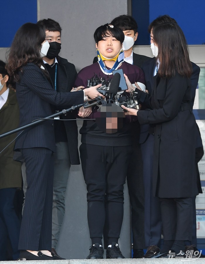 텔레그램-성 착취물 제작·유포 ‘박사방’ 운영자 조주빈(25) 검찰송치. 사진=이수길 기자 leo2004@newsway.co.kr