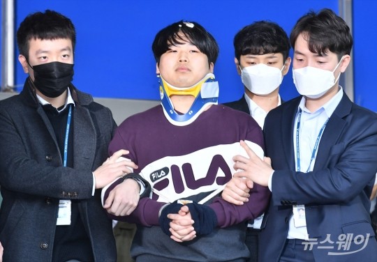 텔레그램-성 착취물 제작·유포 ‘박사방’ 운영자 조주빈(25) 검찰송치. 사진=이수길 기자 leo2004@newsway.co.kr
