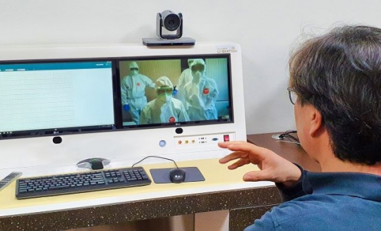 고려대 안산병원과 경기국제2 생활치료센터 간 스마트진료시스템을 설치운영하고 있다.