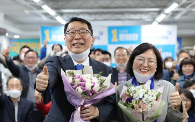 경기 성남 중원 출마한 윤영찬 전 국민소통수석. 사진=연합뉴스