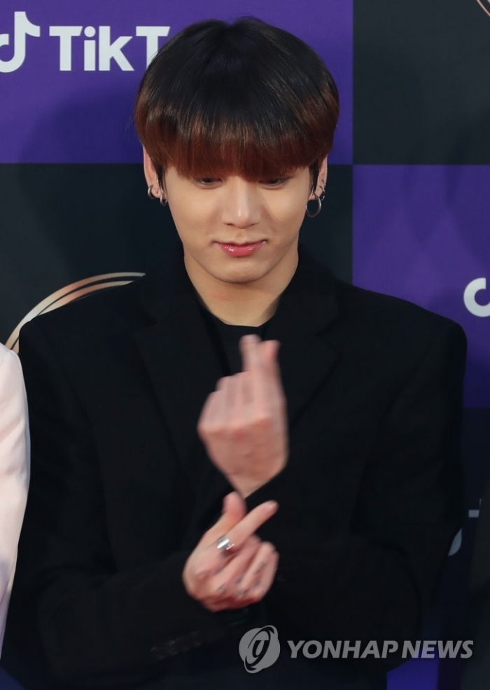 빅히트 측 “방탄소년단 정국 이태원 방문 사과···음성·자가격리” / 사진=연합뉴스