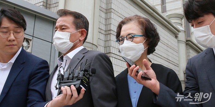 상습적으로 폭행한 혐의 故 조양호 한진그룹 회장의 부인 이명희 전 일우재단 이사장 선고공판 집행유예. 사진=이수길 기자 leo2004@newsway.co.kr