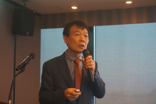 권영범 영림원소프트랩 대표가 23일 서울 여의도에서 열린 기자간담회에서 향후 비전과 포부를 밝히고 있다. (사진=영림원소프트랩 제공)
