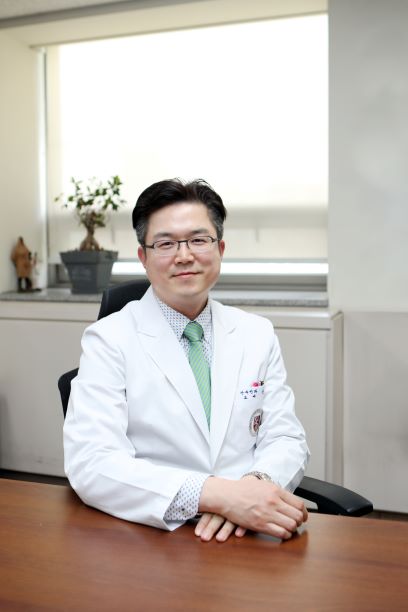 고대 구로병원 신정호 교수팀, 세계 최초 ‘단일공 골반장기탈출증 로봇수술 100례’ 돌파