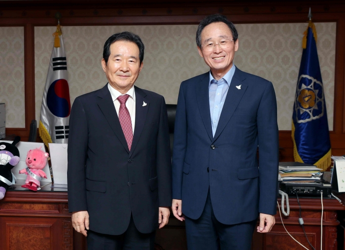 송하진 전북도지사, 정세균 국무총리 방문 ‘전북 주요 국가예산’ 건의 기사의 사진
