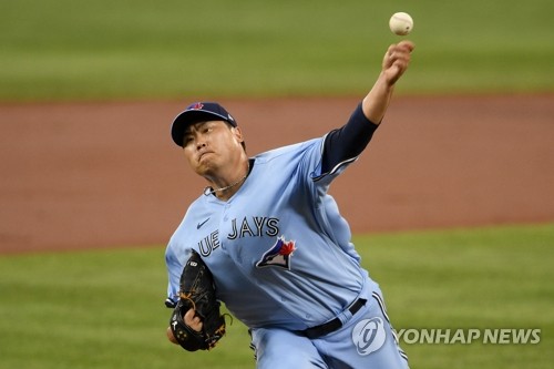 투구하는 류현진. 사진=연합뉴스 제공