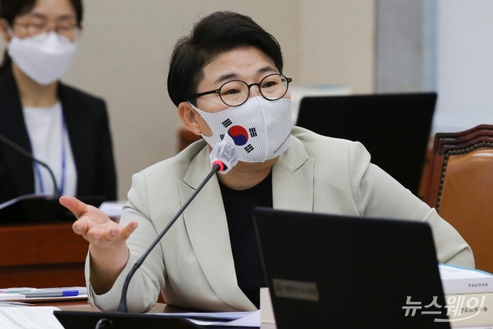 국회 환경노동위원회 전체회의 임이자 국민의힘 의원.사진=이수길 기자 leo2004@newsway.co.kr