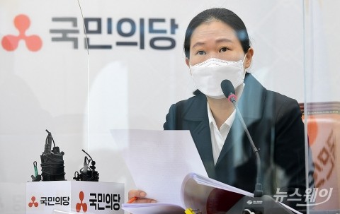 '단일화 반대' 권은희 "안철수 결정 존중···누군가는 책임져야"