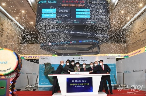 BTS 덕 본 엔터 대장주···화수분 콘텐츠 파워에 주가도 순항 중