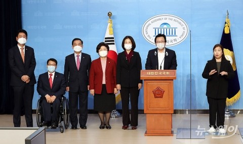 국민의힘 “독감 백신 전수 조사해야”