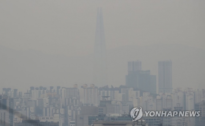 오늘의 날씨, 전국 구름 많고 포근...미세먼지 나쁨. 사진=연합뉴스