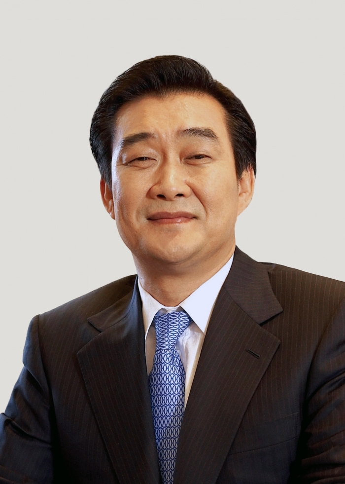 유경선 유진그룹 회장 “코로나 극복 위해 ‘시선·역량’ 높일 것” 기사의 사진