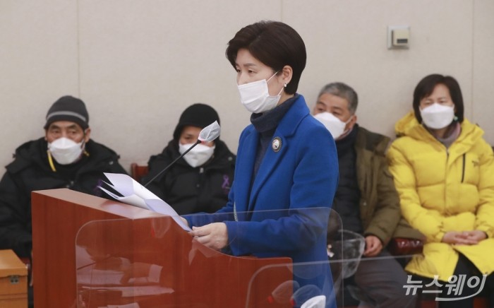 국회 법제사법위원회 전체회의 백혜련 더불어민주당 간사. 사진=이수길 기자 leo2004@newsway.co.k