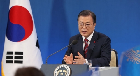 문대통령 “이익공유제, 제도화 아닌 기업 자발적으로 돼야”