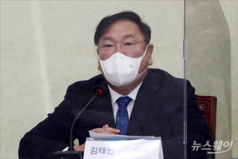 김태년 “2월 임시국회서 ‘규제샌드박스 5법’ 추진”