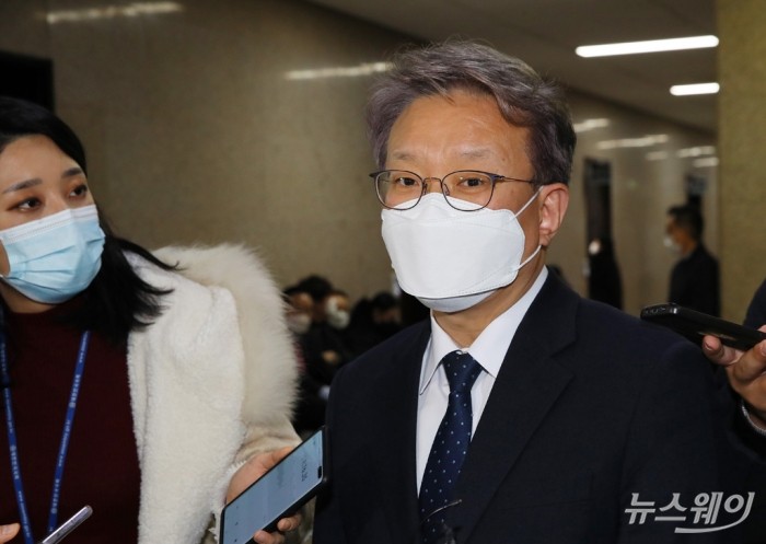 중소벤처기업부 장관 후보자 권칠승 더불어민주당 의원. 사진=이수길 기자 leo2004@newsway.co.kr