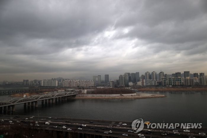  화요일에도 ‘포근’...남부지방은 비 소식 기사의 사진