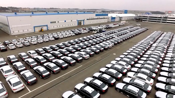 BMW 그룹 코리아는 고객의 서비스 만족도를 높이기 위해 이번 대규모 투자를 단행, 차량물류센터 전체 규모 확장과 더불어 주차타워, 고전압 충전설비 등 전반적인 시설을 확충한다. 사진=BMW 제공