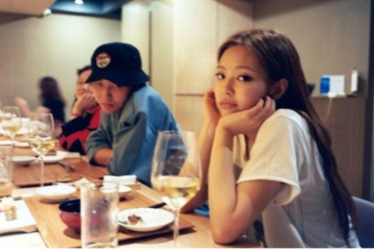 지드래곤·제니 열애설···YG “아티스트 사생활, 확인 불가” / 사진=SNS