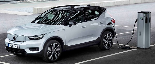 볼보자동차는 글로벌 포트폴리오에 있어 내연기관의 비중을 점차 축소해나갈 계획이며 앞으로 더 많은 순수 전기차를 선보일 예정이다. 사진=볼보자동차 제공