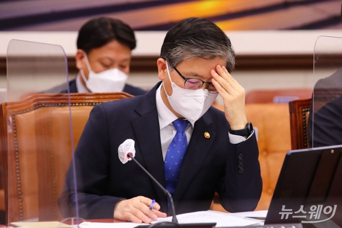 국회 국토교통위원회 전체회의-변창흠 국토교통부 장관. 사진=이수길 기자 leo2004@newsway.co.kr