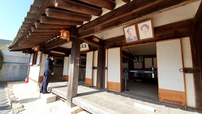 김영삼 전 대통령 생가를 찾은 황교안 전 미래통합당 대표. 사진=황교안 페이스북