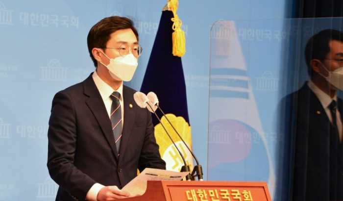 기자회견 하는 장경태 더불어민주당 의원. 사진=연합뉴스