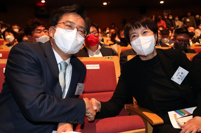  경기지사 개표율 97%...김동연, 김은혜에 첫 역전